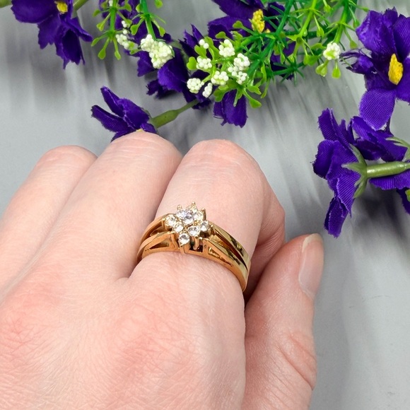 Reversible Gold Plated Ring with Emerald Green Stone or White Crystal Cluster - Picture 5 of 9